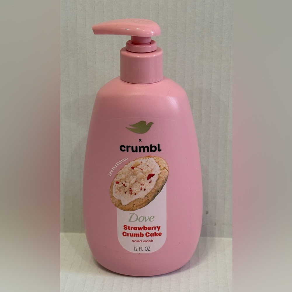 Dove x Crumbl Moisturizing Liquid Hand Wash Strawberry Crumb Cake 12oz Limited